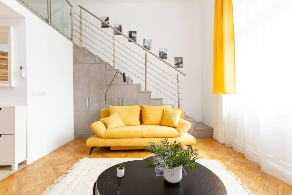 Bright Design Riverside Studio By Nw Budapest Kültér fotó